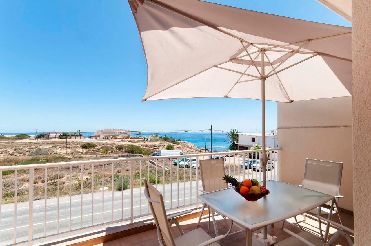Bungalow Frente Al Mar Torrevieja Exterior photo