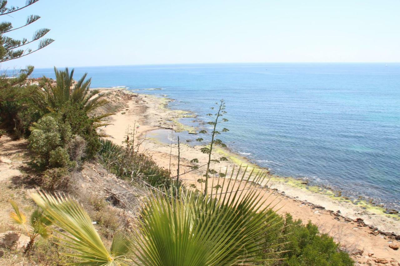 Bungalow Frente Al Mar Torrevieja Exterior photo