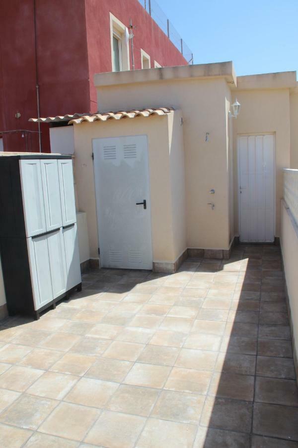 Bungalow Frente Al Mar Torrevieja Exterior photo